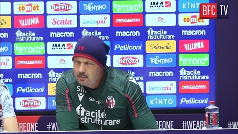 Miha al giornalista: "Domanda in francese e poi traduci.."