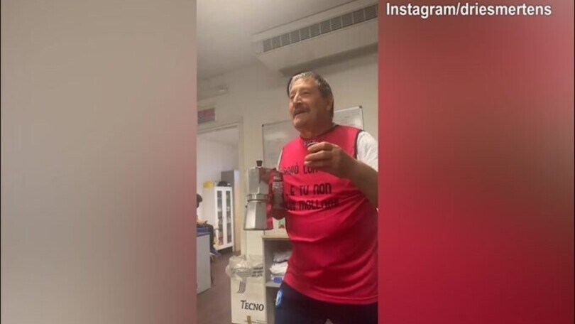 La Macarena di Tommy Starace fa ridere Mertens!