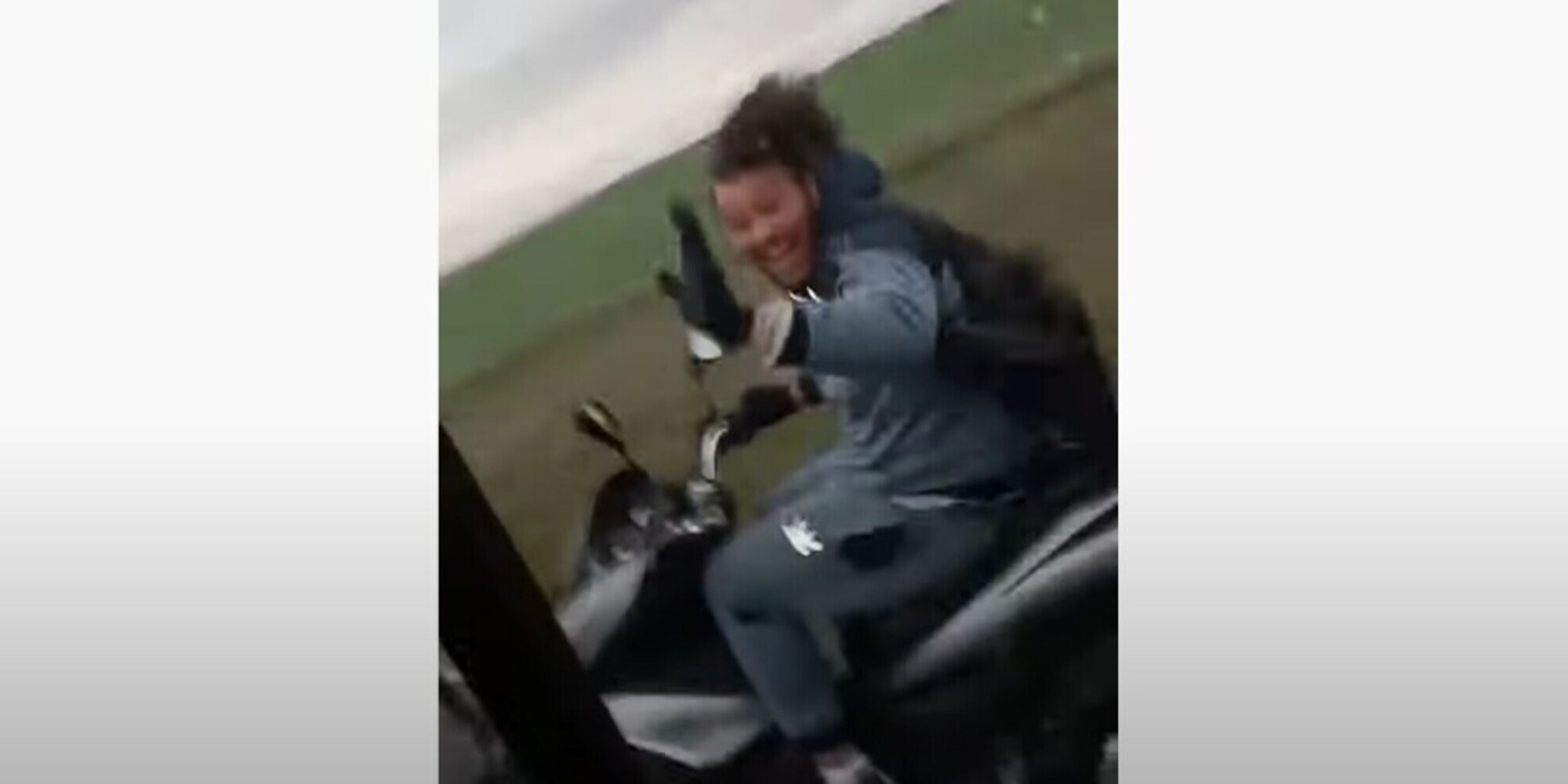 Rubano uno scooter e mettono il video su Instagram: beccati e arrestati