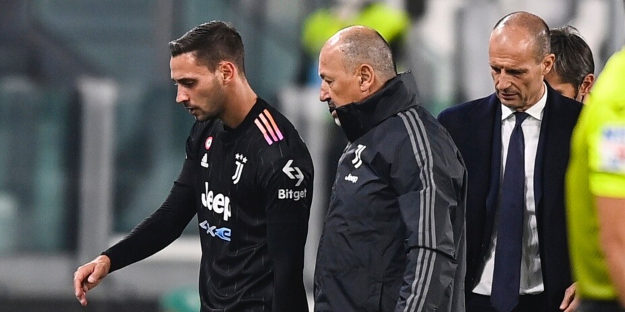 Juve, per De Sciglio lesione muscolare: ecco quanto starà fermo