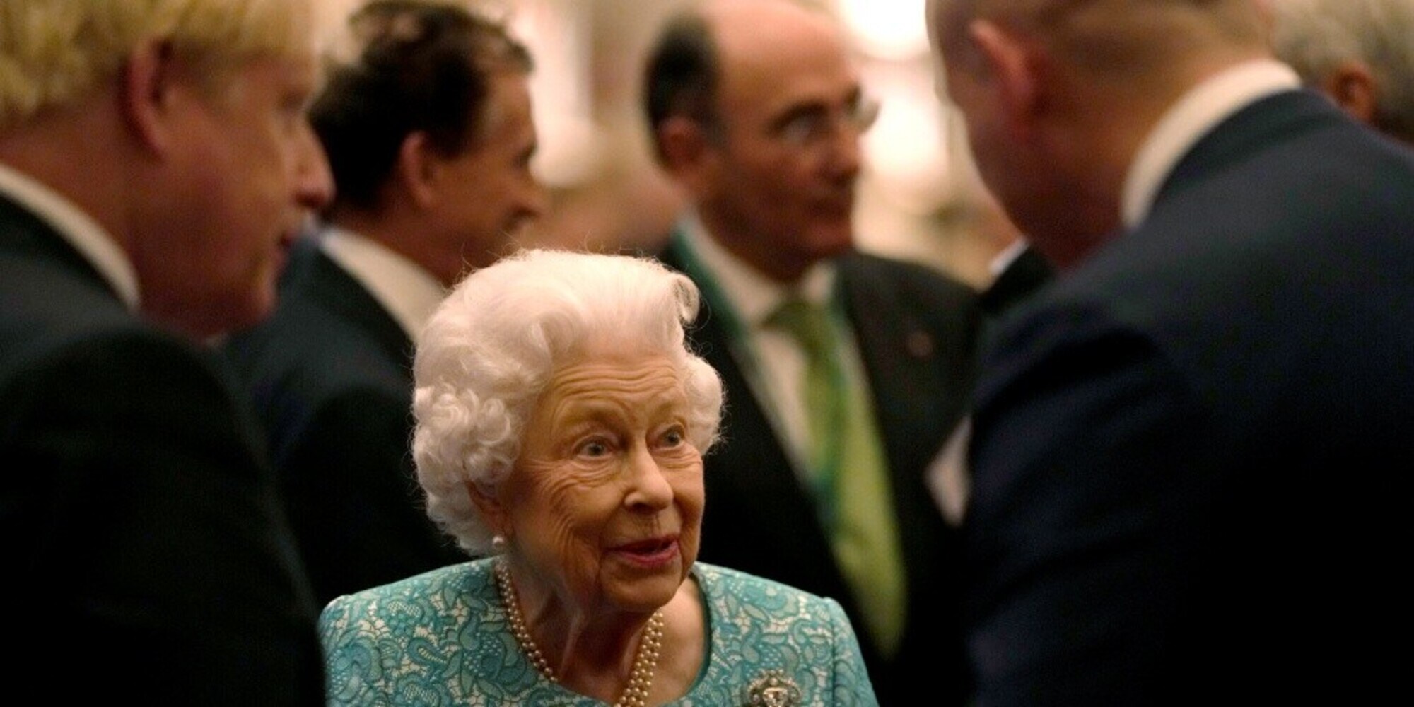Boris Johnson: "Regina Elisabetta è in ottima forma"