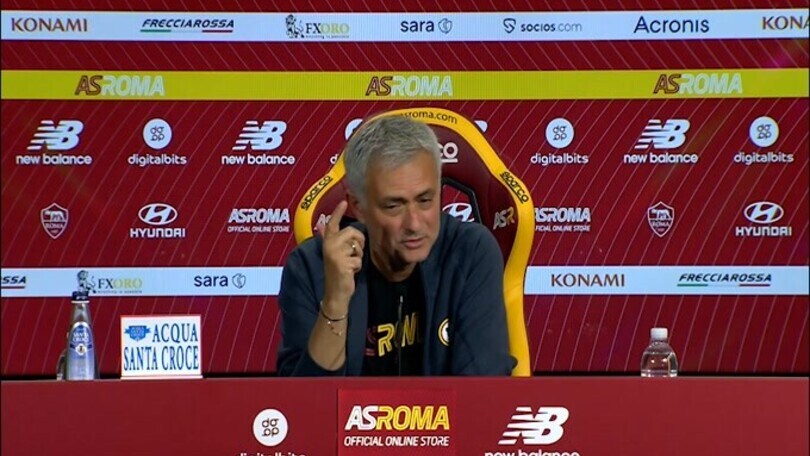 Mourinho: "Capisco perché l'ambiente romano è difficile"