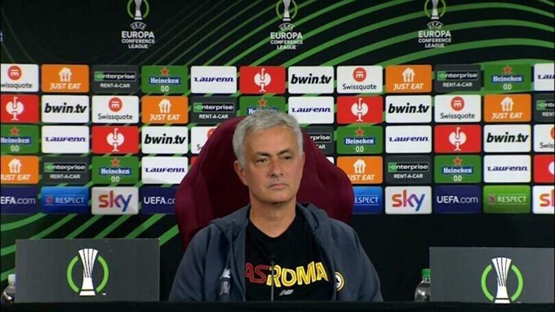 Mourinho: "Non parlo di arbitri e Roma-Milan"