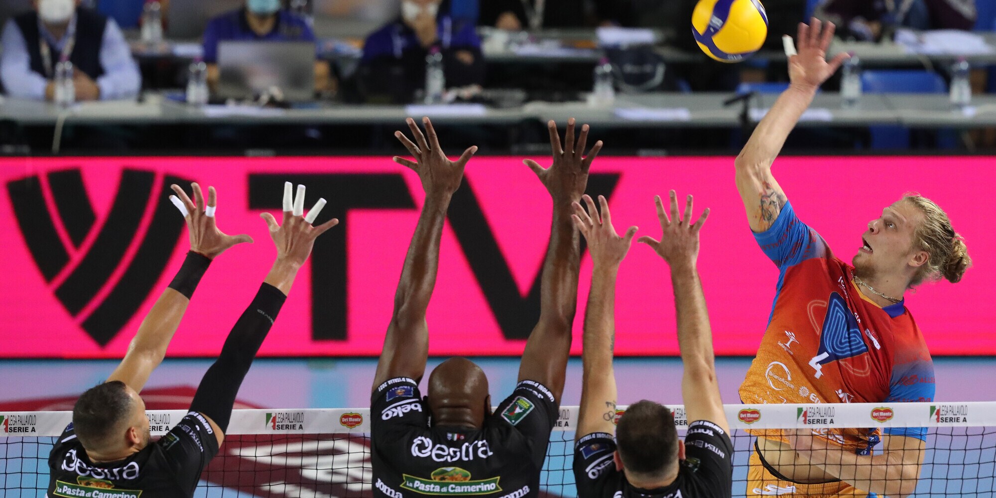 Mercoledì di anticipi per la Superlega