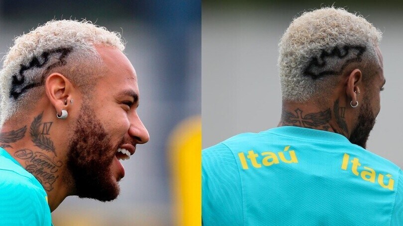Batman Neymar, che look con il Brasile!