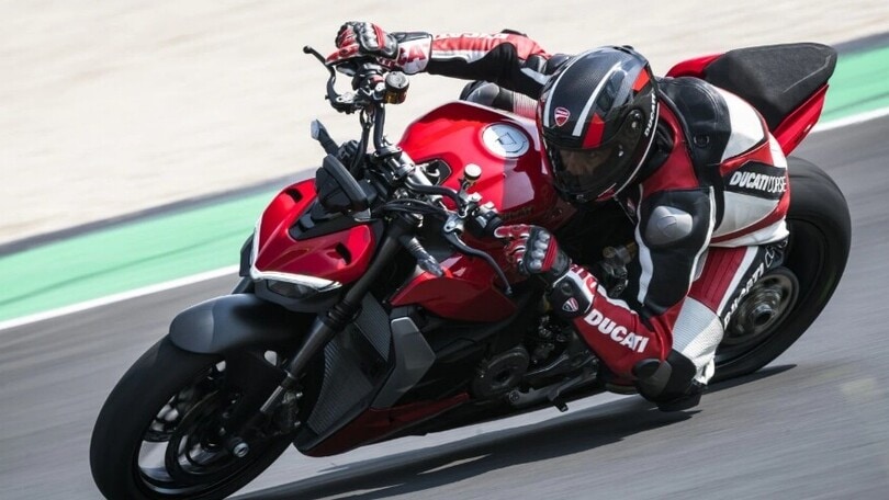 Ducati Streetfighter V2