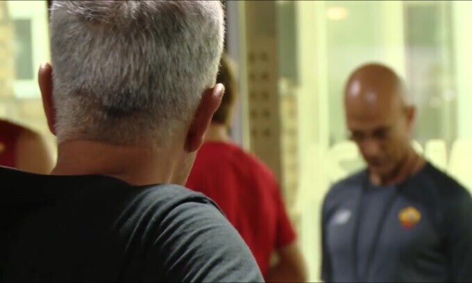 Roma, Mourinho chiede un difensore