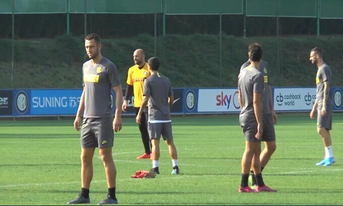 Inter, De Vrij ko: il difensore salta il Napoli?