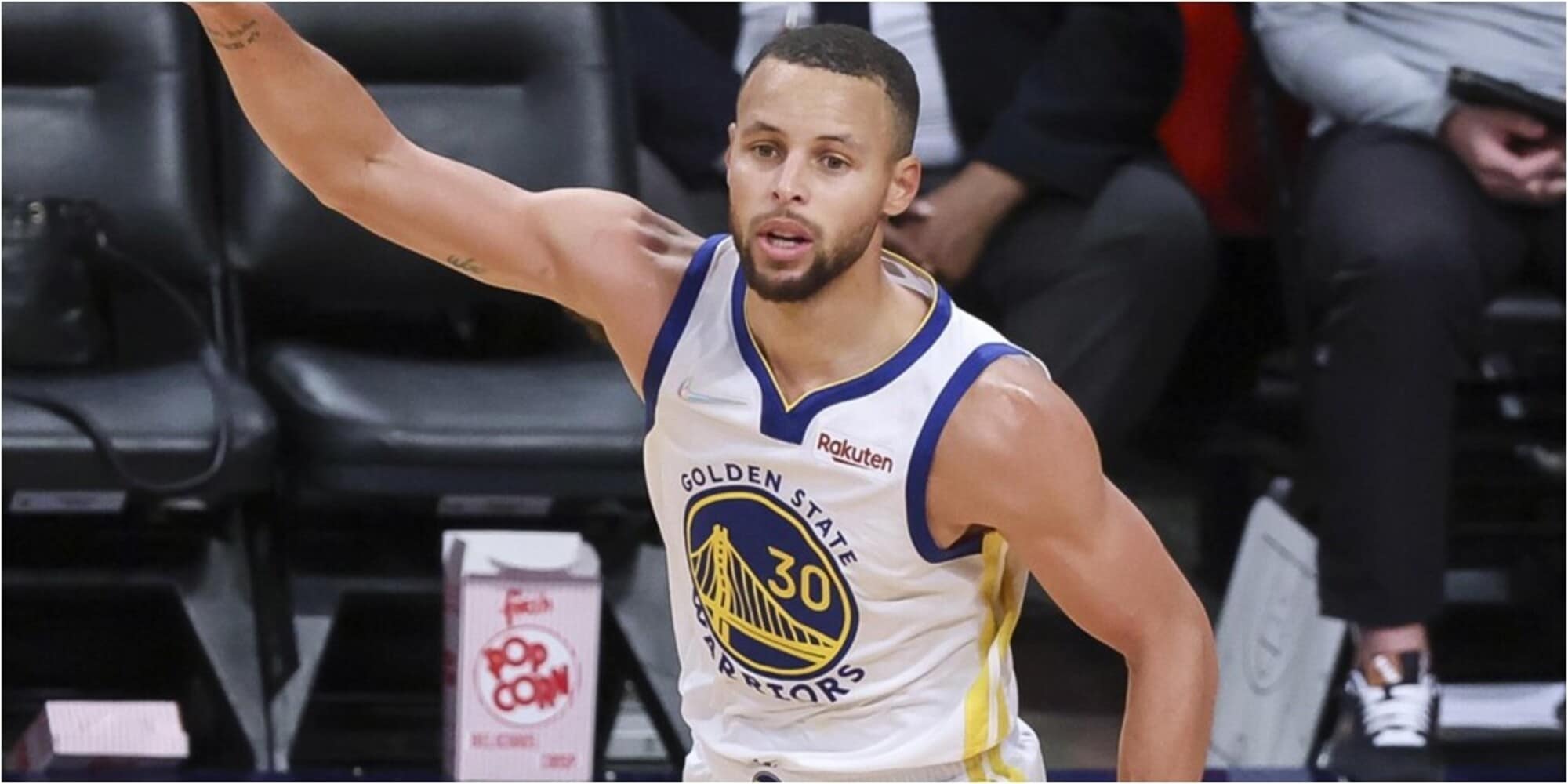 Nba, Golden State supera i Nets: dominio di Steph Curry