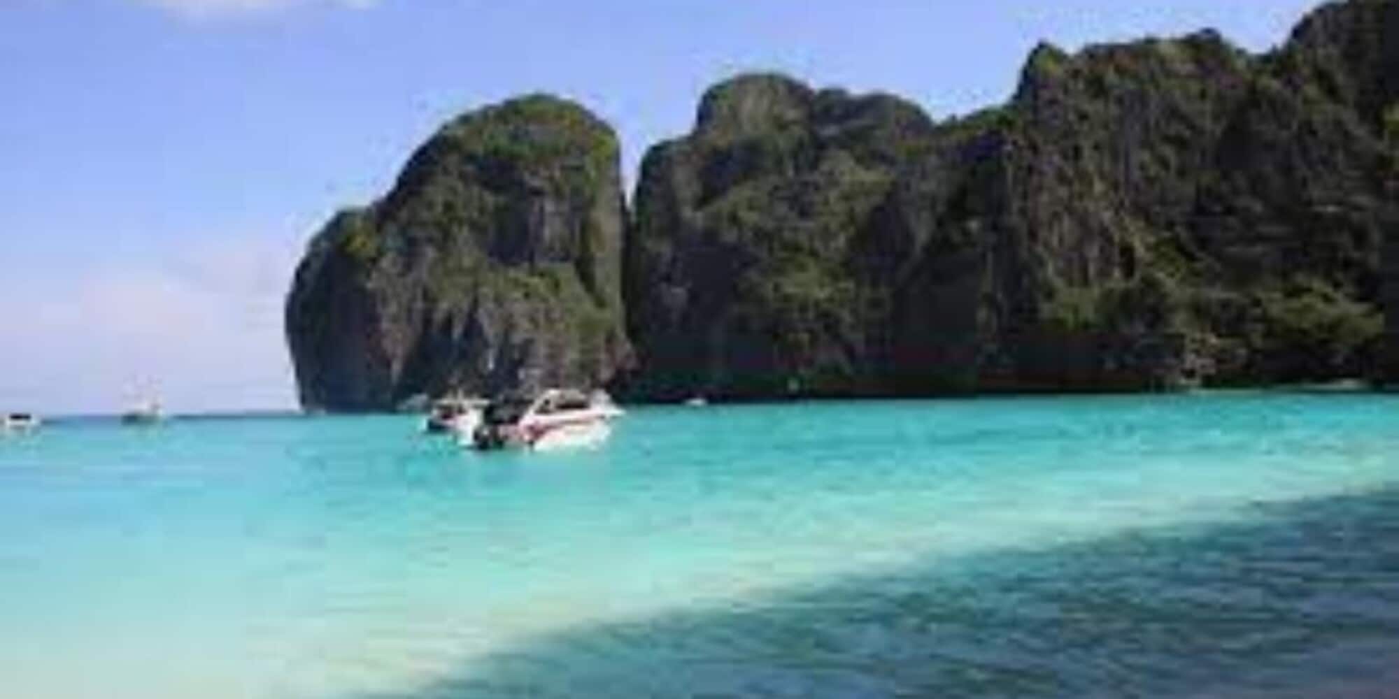 Thailandia, riapre la spiaggia di Maya Bay ma a numero chiuso