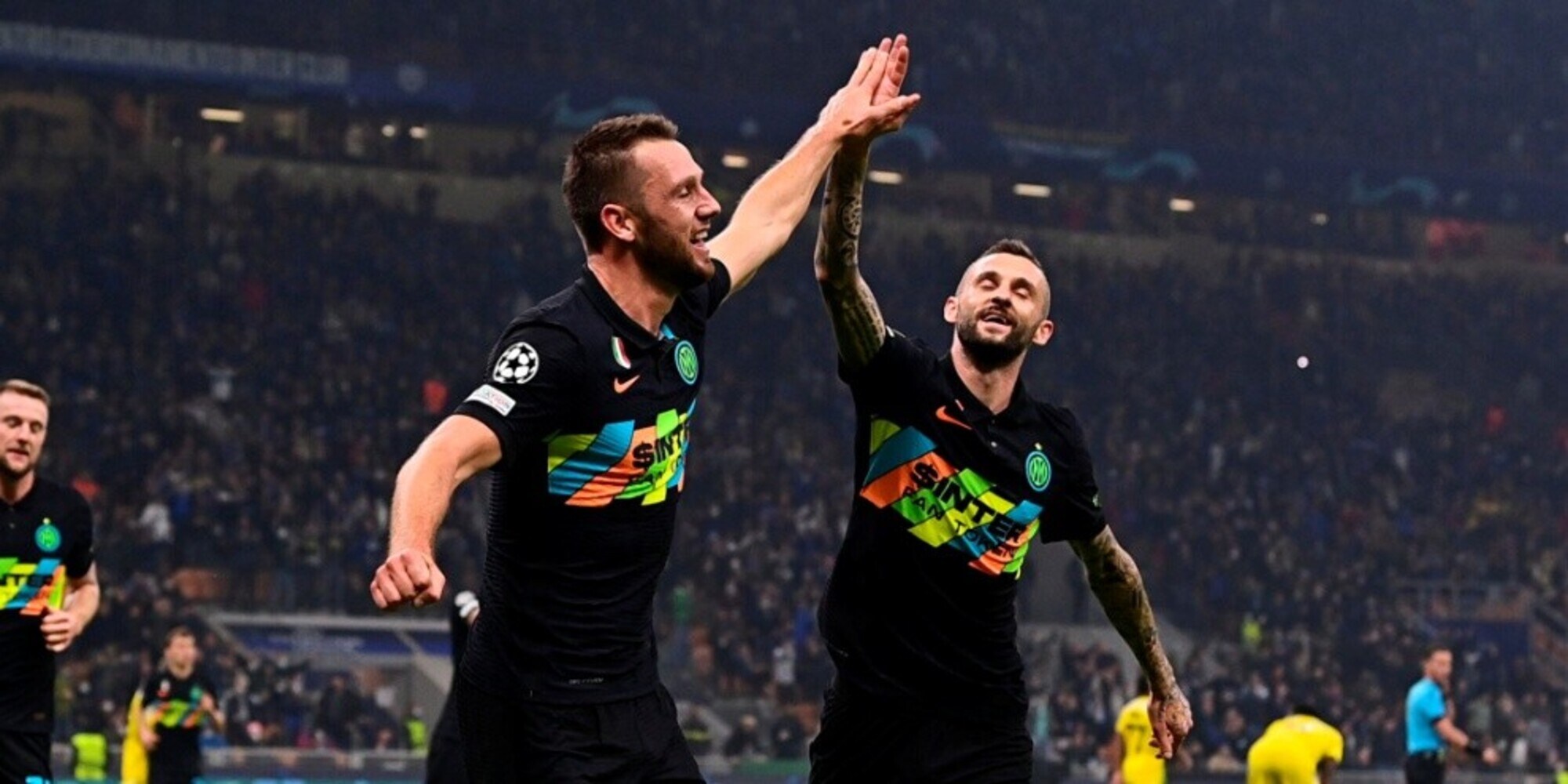 Times: "Il Newcastle vuole De Vrij e Brozovic dall'Inter"