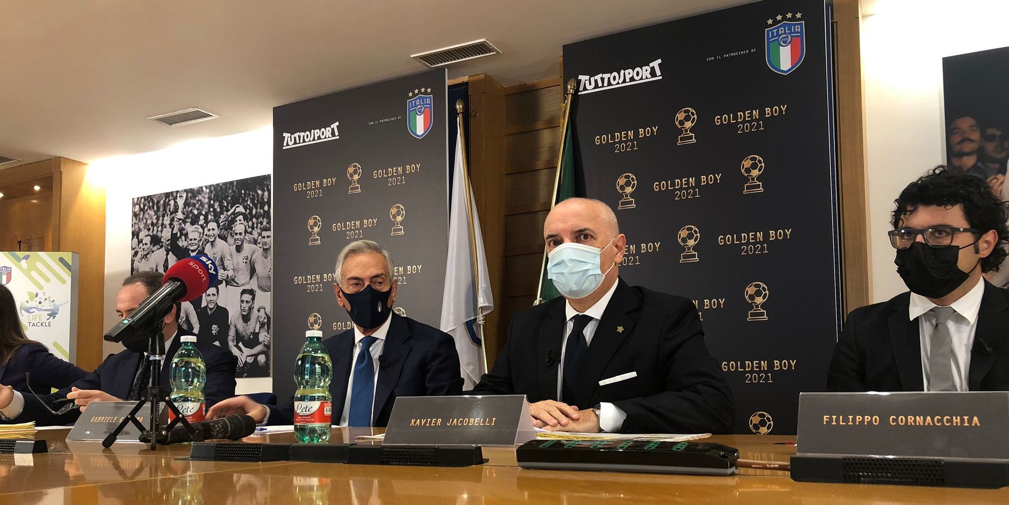 Pedri Golden Boy, Lewandowski Golden Player 2021! Diretta streaming LIVE VIDEO