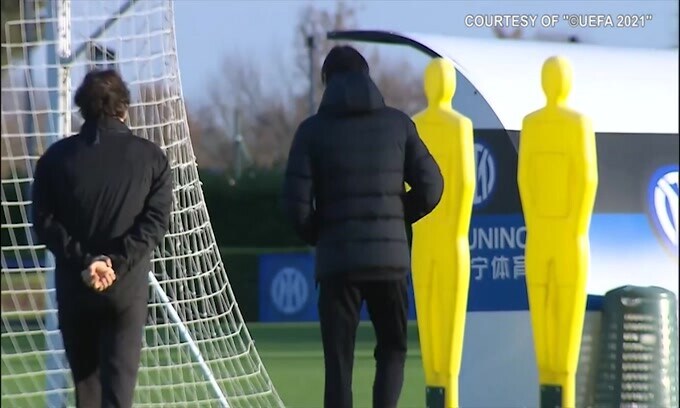 Inter, Inzaghi-Sanchez lungo colloquio in allenamento