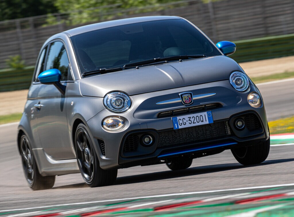 Abarth F595, la più cattiva alla prova su strada