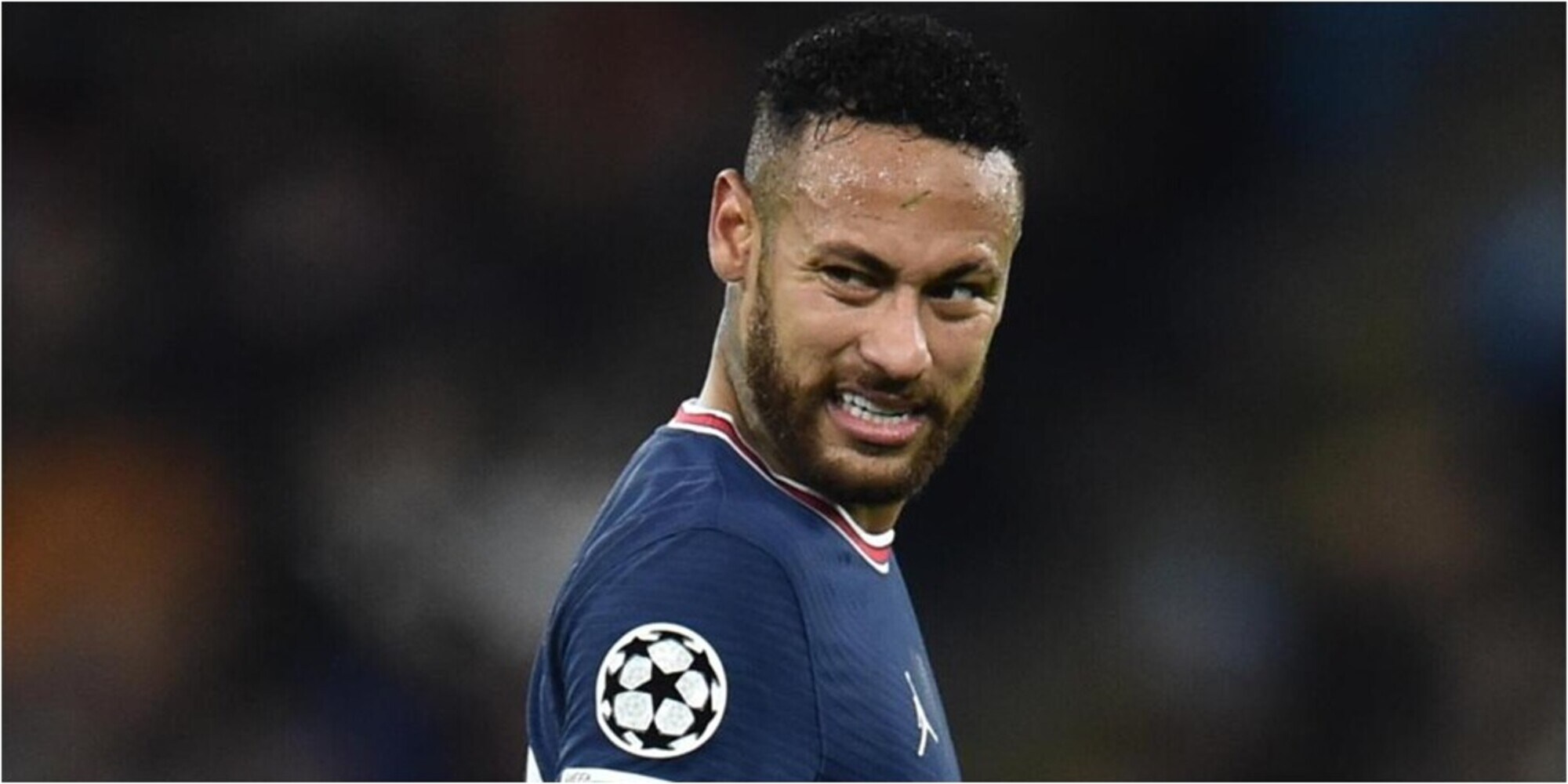 Psg, Neymar esce in barella: brutto infortunio contro il Saint-Etienne