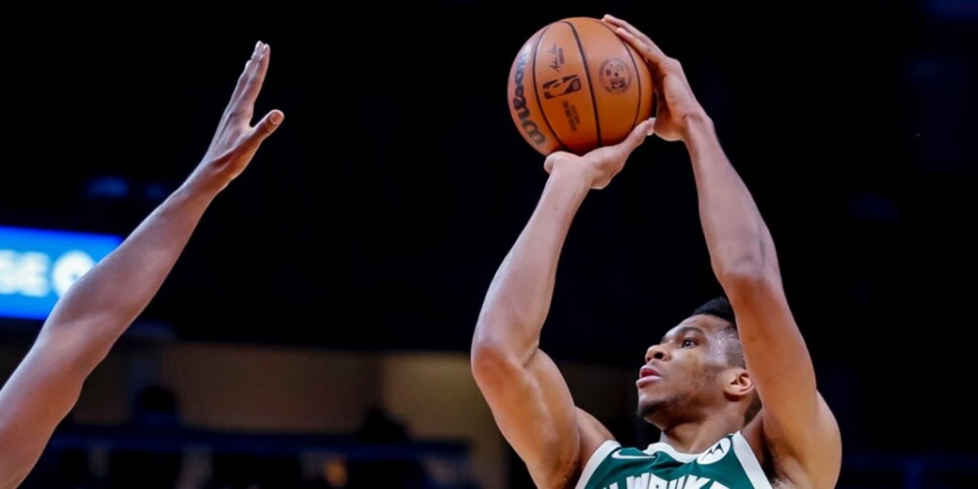 Nba, Antetokounmpo-show: settimo sigillo per Milwaukee