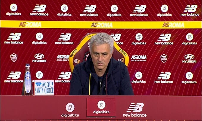 Mourinho su Mihajlovic: "Un esempio"
