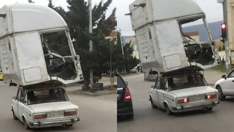 Fiat 124 diventa virale in Georgia: è lei che trasporta la cabina del camion?