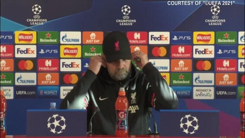 Klopp scherza tra problemi tecnici e Ibra