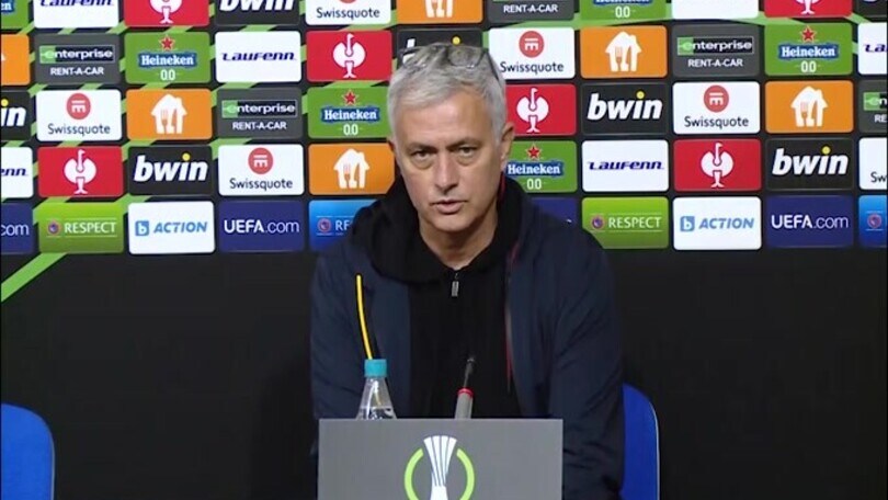 Mourinho: "Vogliamo vincere per provare ad arrivare primi"