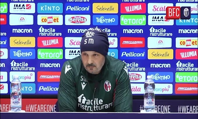 Mihajlovic ride con Soriano: "Puoi fare qualche gol"
