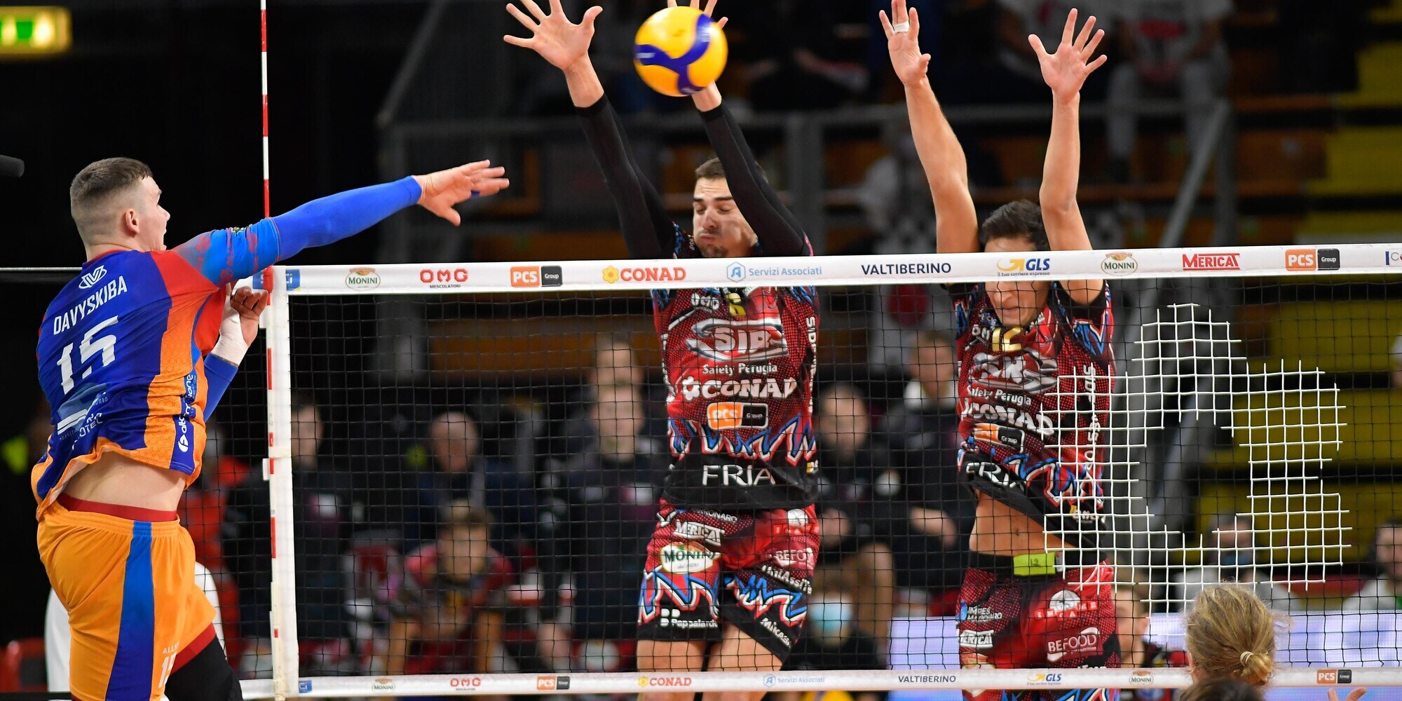 Perugia va in testa, Modena e Cisterna da tre punti