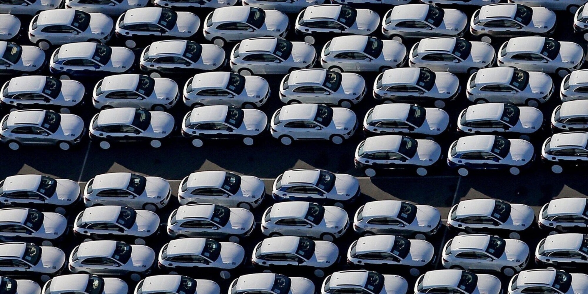 Stop alle endotermiche nel 2035, Unrae: "Una bomba inattesa"