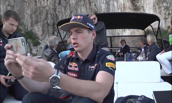 F1, Verstappen correrà con il numero 1 nel 2022