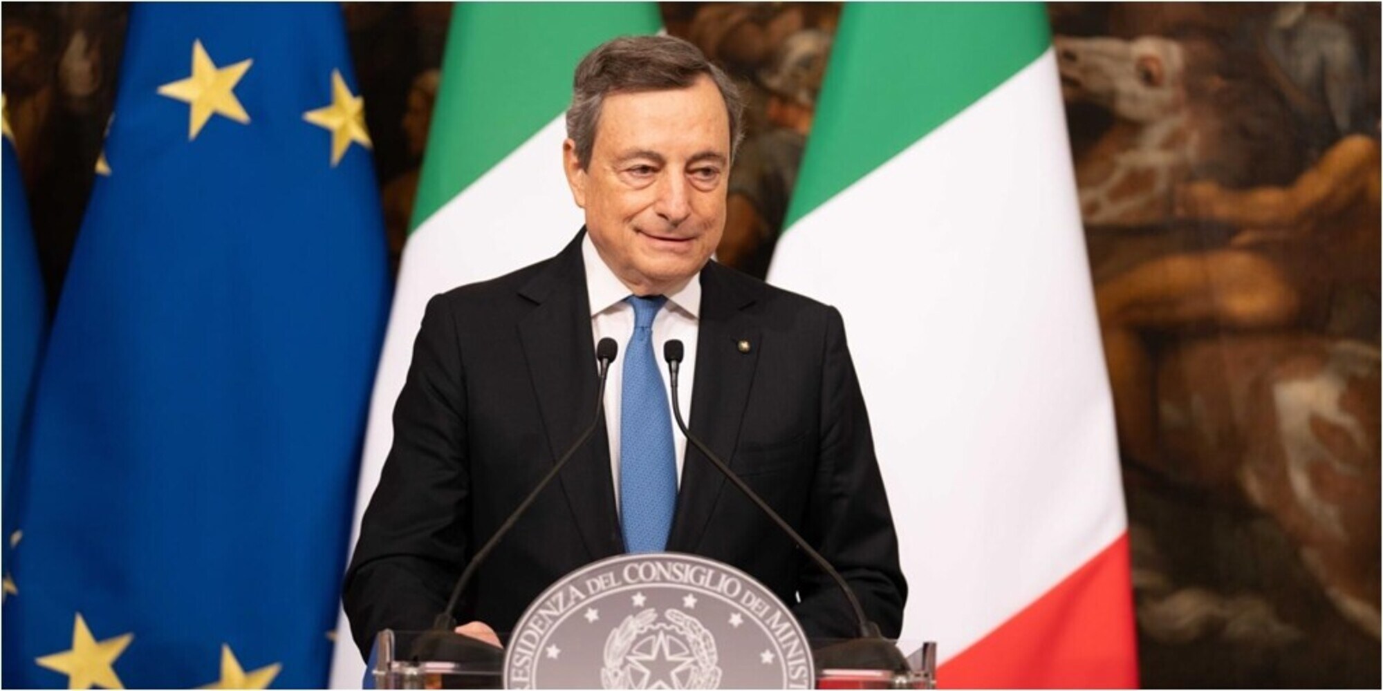 Draghi: "3/4 della popolazione vaccinata, terza dose è la priorità"