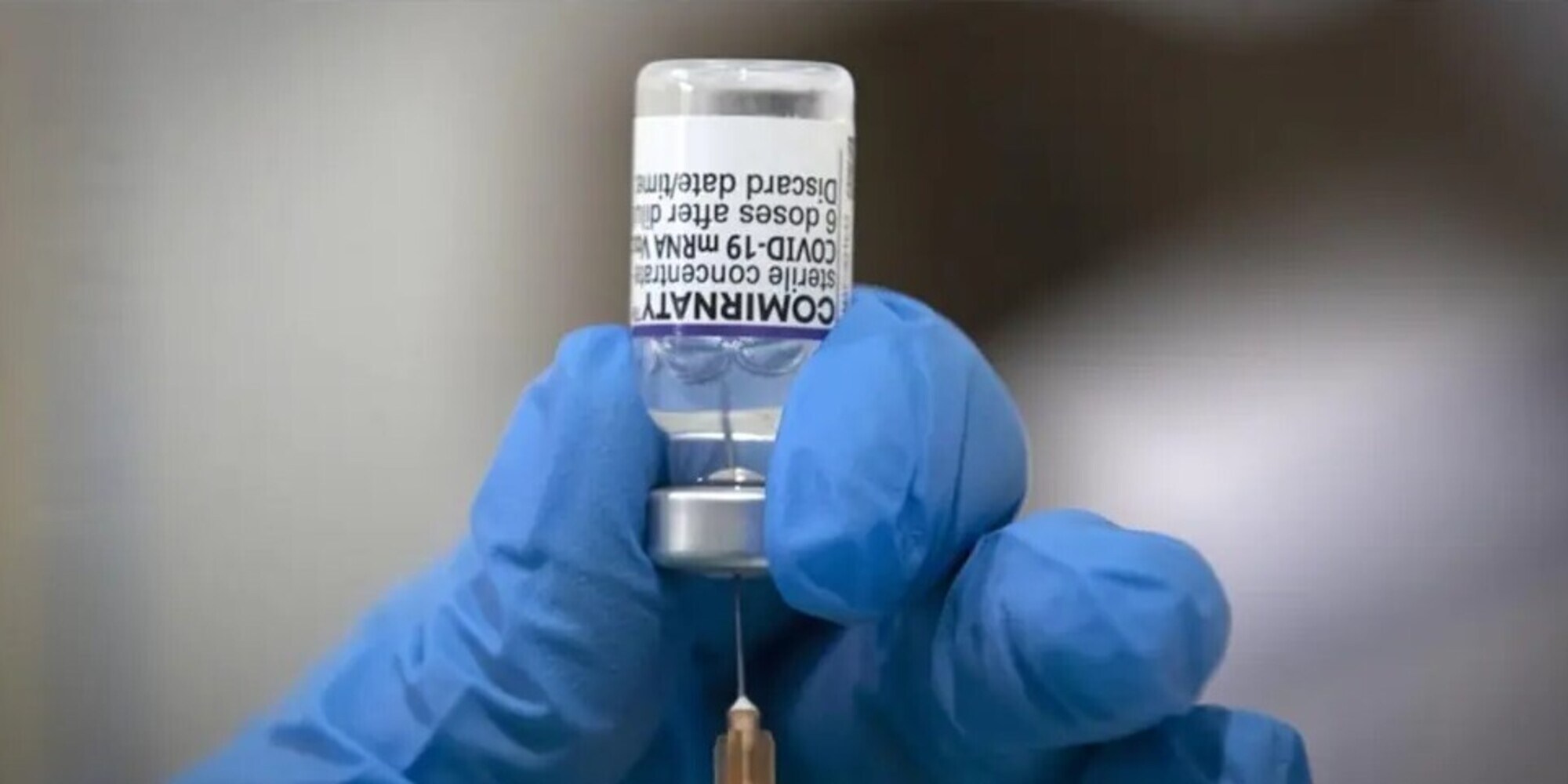 Iss: "Rischio di terapia intensiva 85 volte maggiore per gli over 80 non vaccinati"
