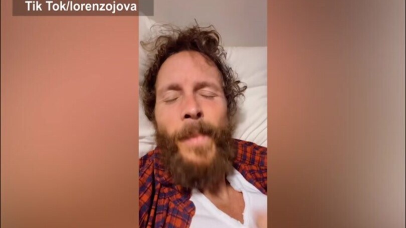 Jovanotti annuncia: "Ho il Covid. I tamponi rapidi.."