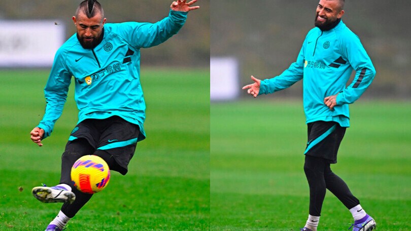 Vidal, sorrisi e concentrazione in allenamento con l'Inter