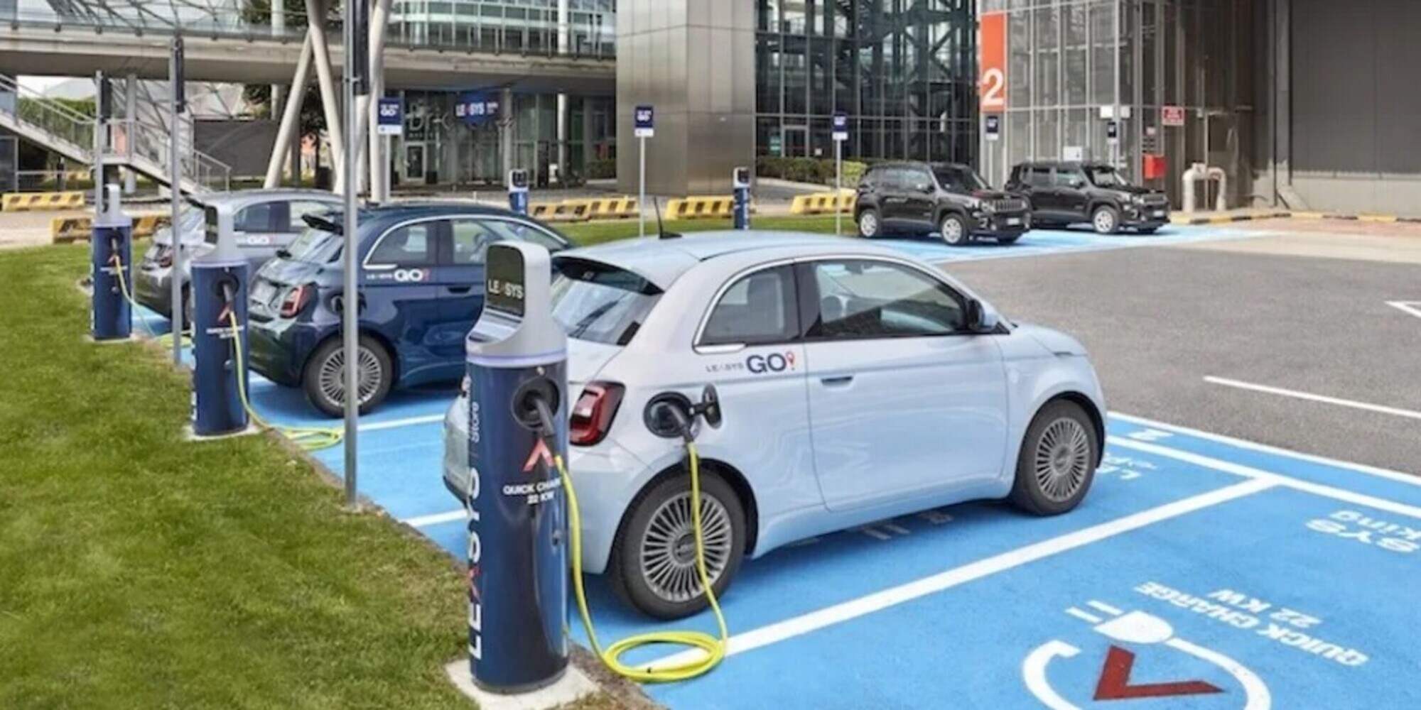 Leasys Go! e We Road, un mese di noleggi gratis sulla 500 elettrica