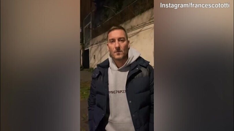 Crisi Totti-Blasi, lui smentisce: "Basta fake news"