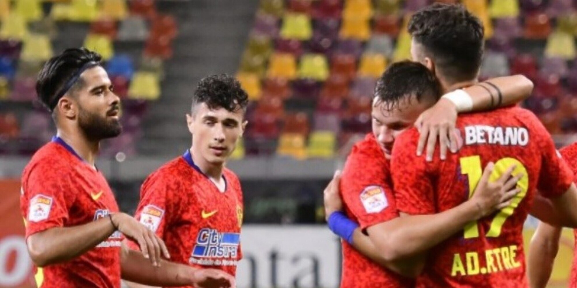 Steaua Bucarest, il presidente Becali vieta ai vaccinati di giocare