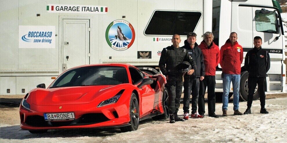 Ferrari sfida Lamborghini: la Rossa tenta di battere il record di velocità su ghiaccio