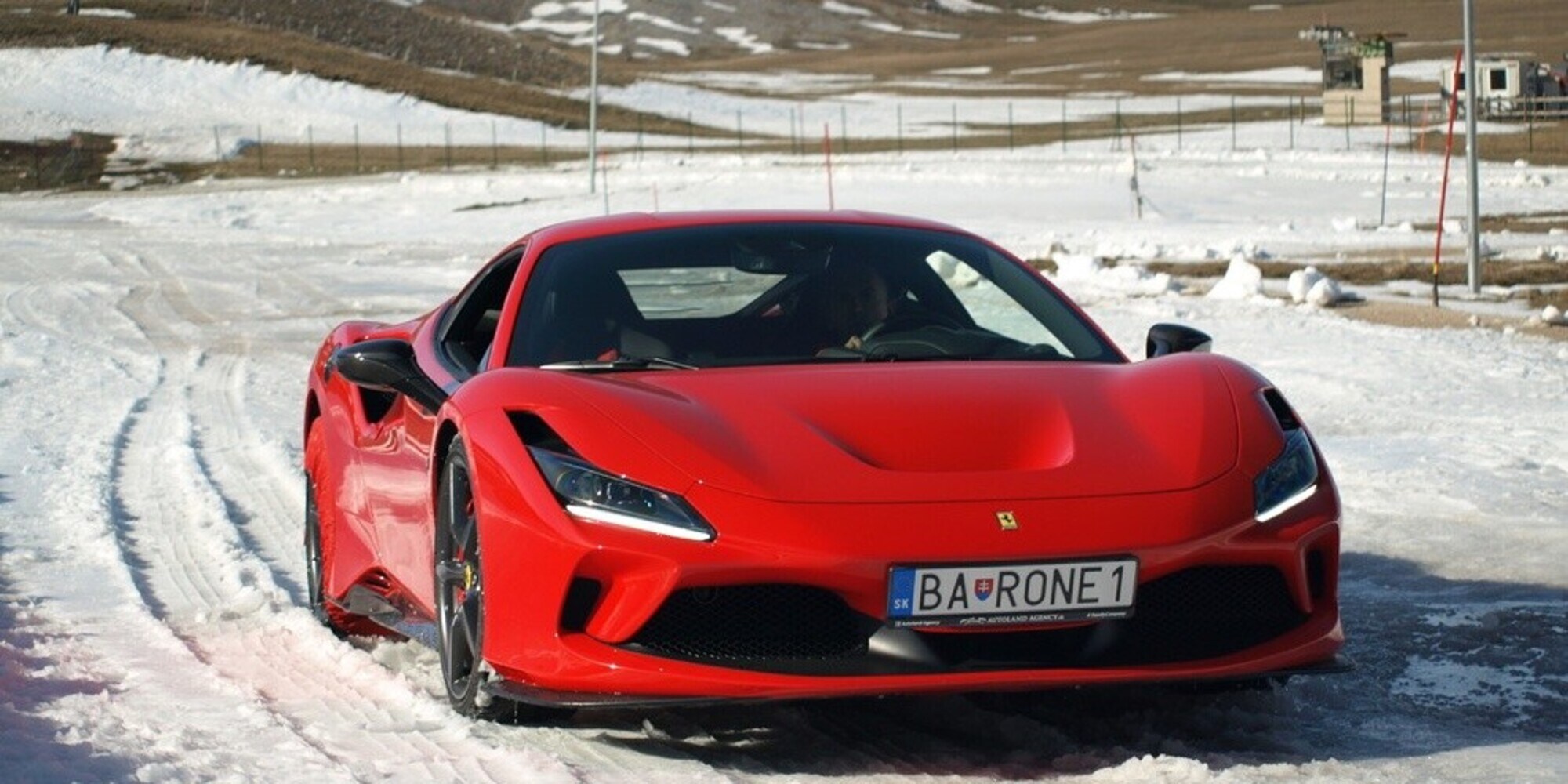 Ferrari vs Lamborghini: Fabio Barone tenterà il record di velocità su ghiaccio
