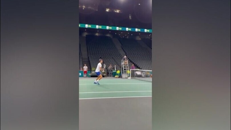 Via il Super Green Pass in Francia: Djokovic presente al Roland Garros