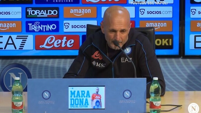 La battuta di Spalletti: "Al mattino mi faccio i capelli non la barba"