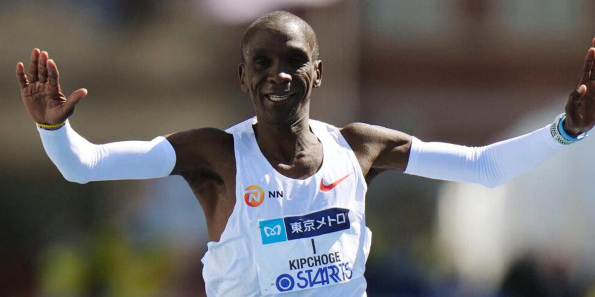 Tokyo, Kipchoge trionfa nella maratona: tra le donne vince la Kosgei