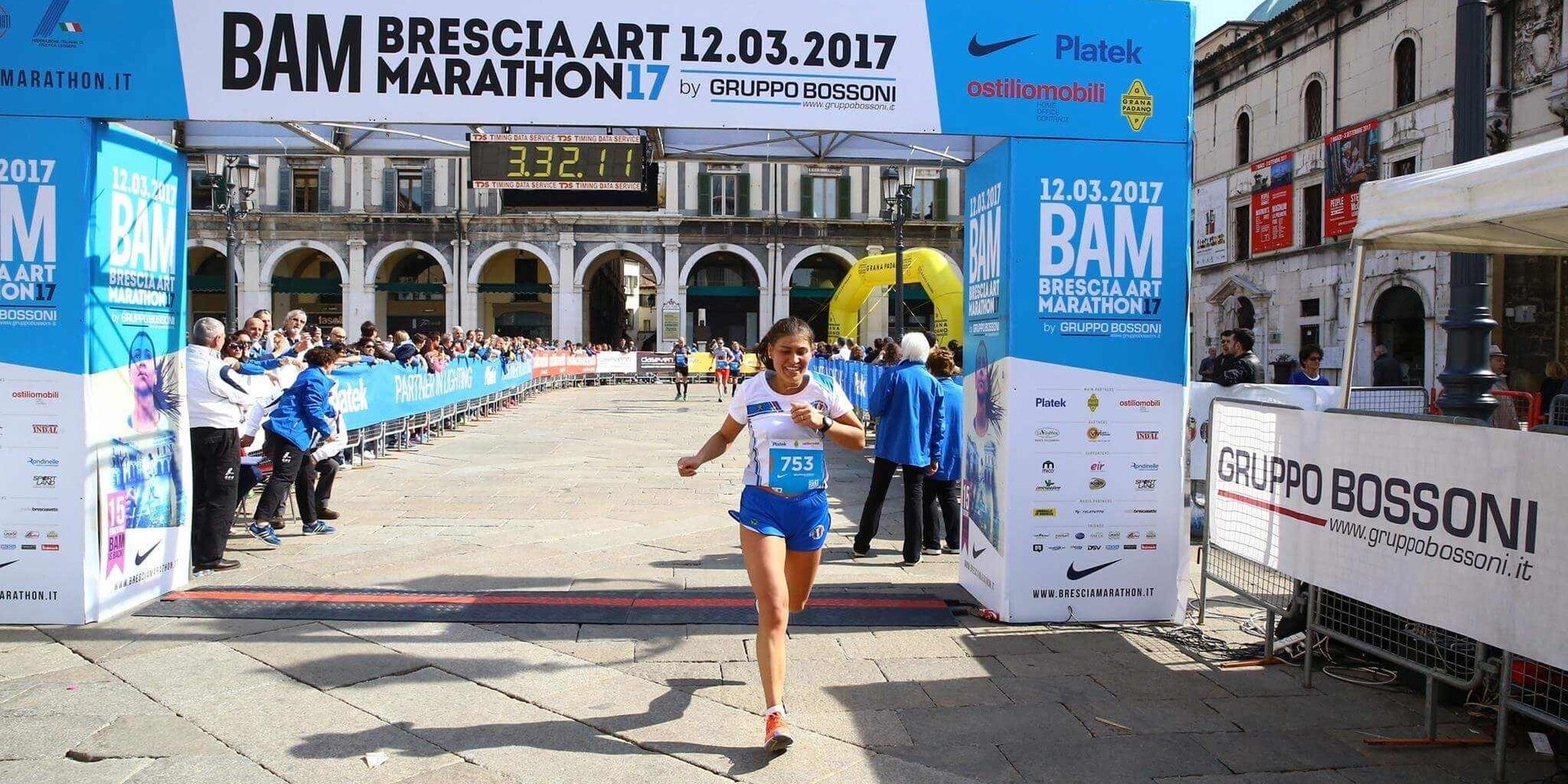 Maya Stratulea, la runner moldava che correva a piedi nudi, alla Brescia Art Marathon