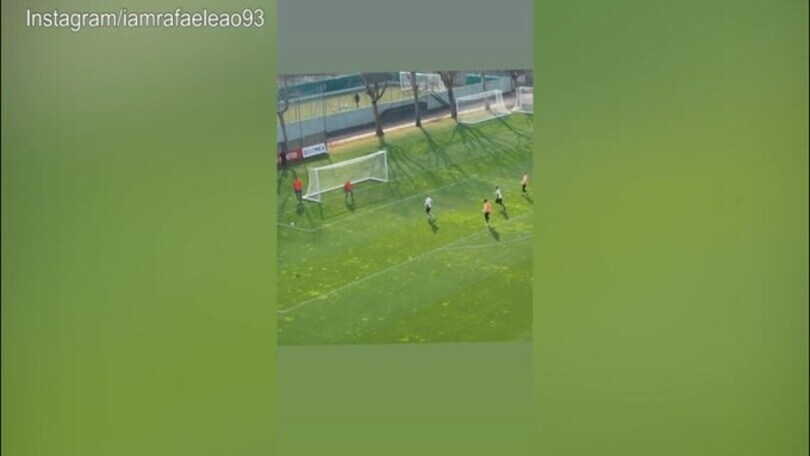 Leao, gol magnifico in allenamento!