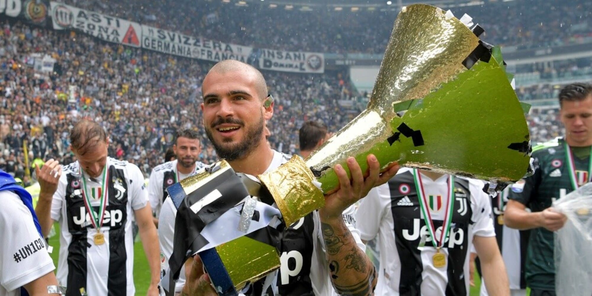 Juve, gli auguri a Sturaro: "Nove trofei in bianconero"