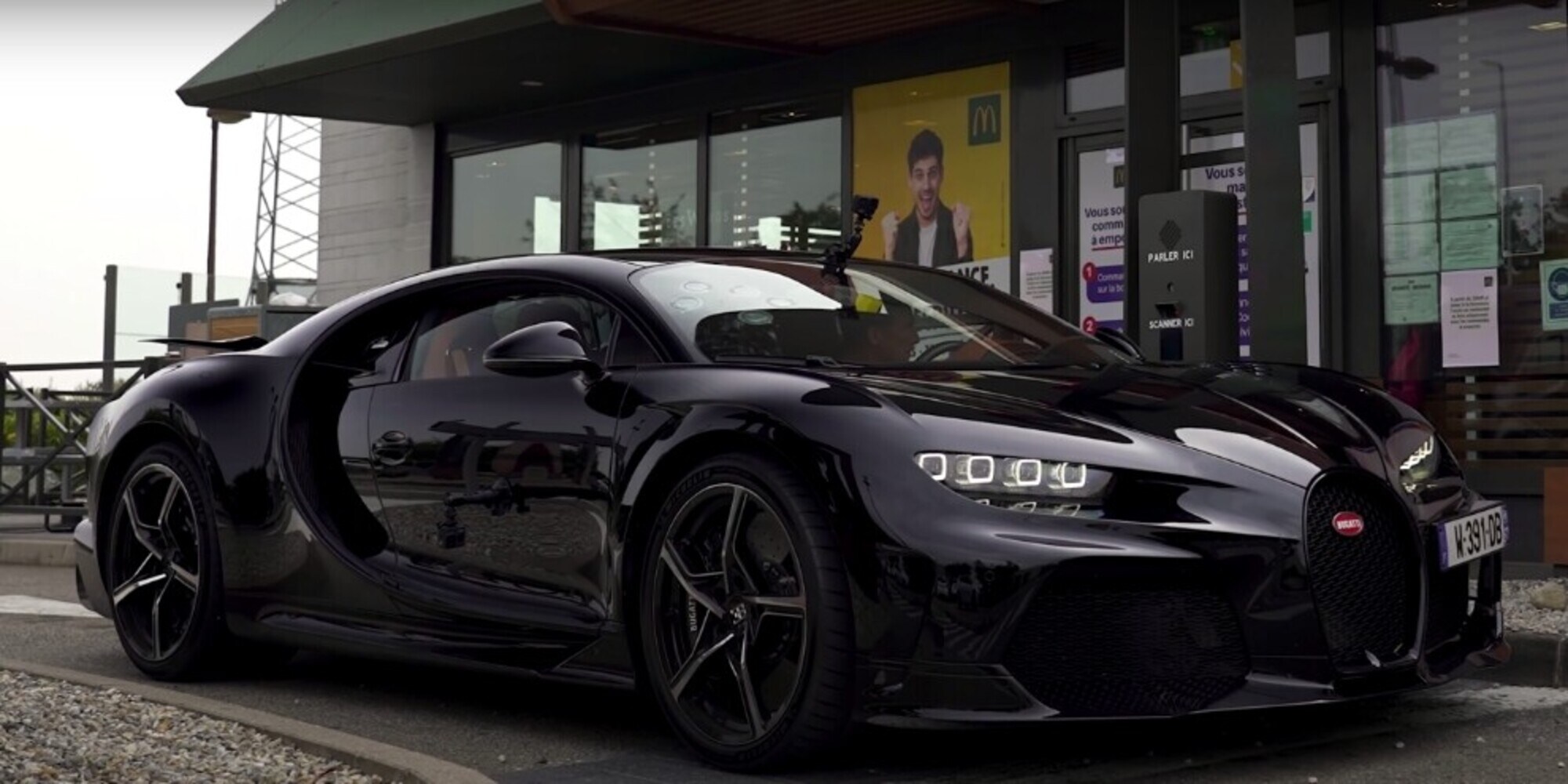 Bugatti Chiron Super Sport tra i cordoli del McDrive