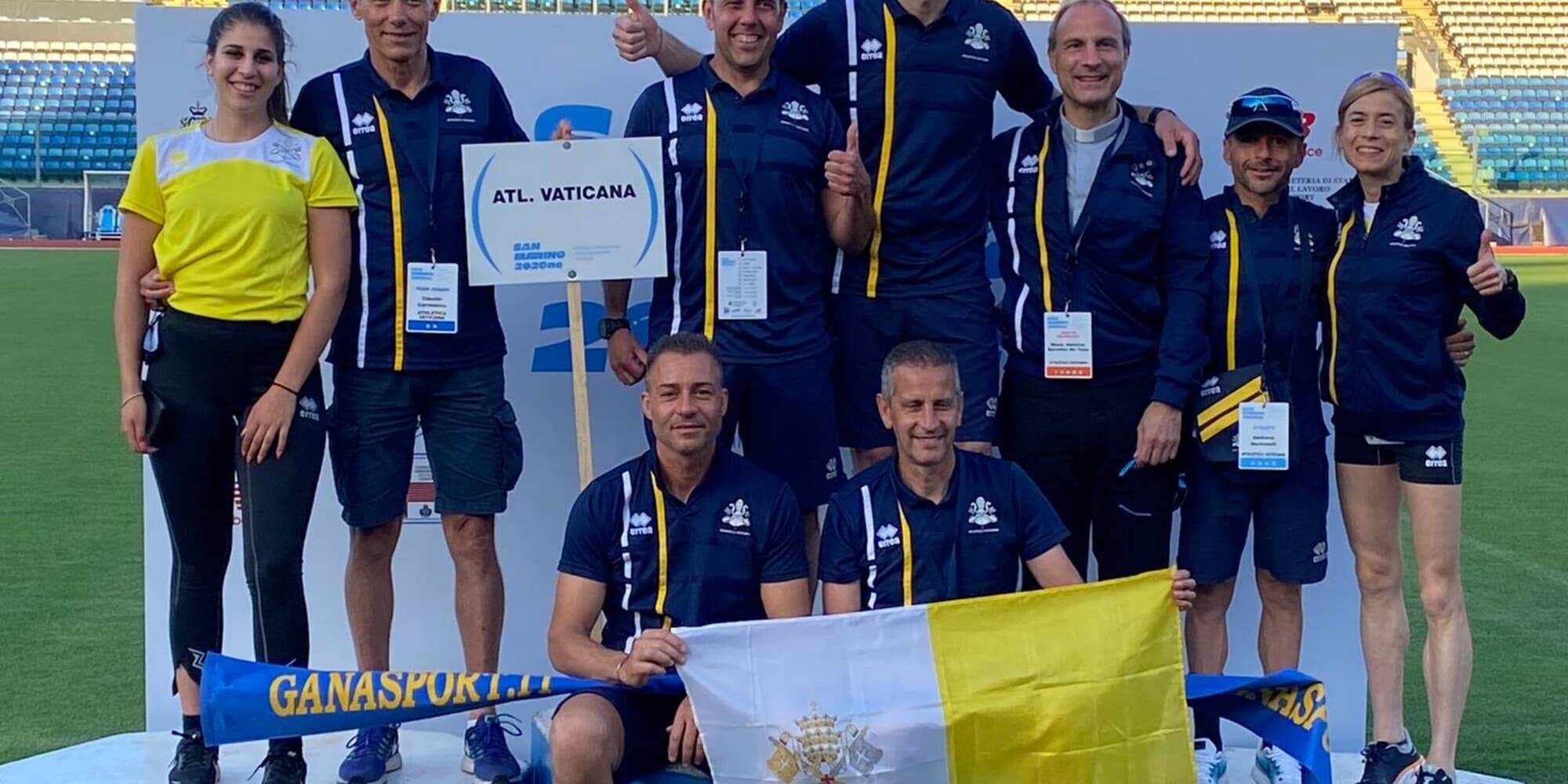 Athletica Vaticana schierata ad Acea Run Rome The Marathon