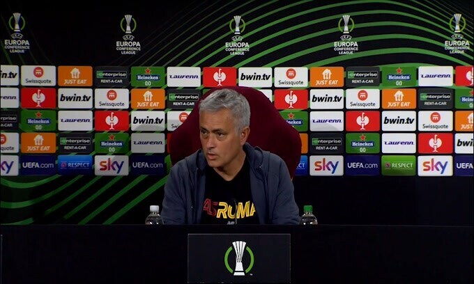 Il messaggio di Mourinho: "Stop a tutte le guerre"