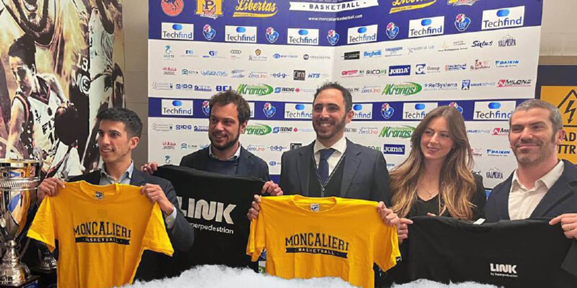 Moncalieri Basketball in campo con Link Superpedestrian