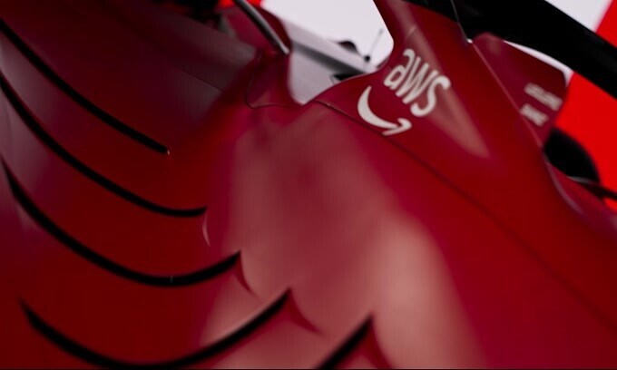 F1, Leclerc in pole con la Ferrari