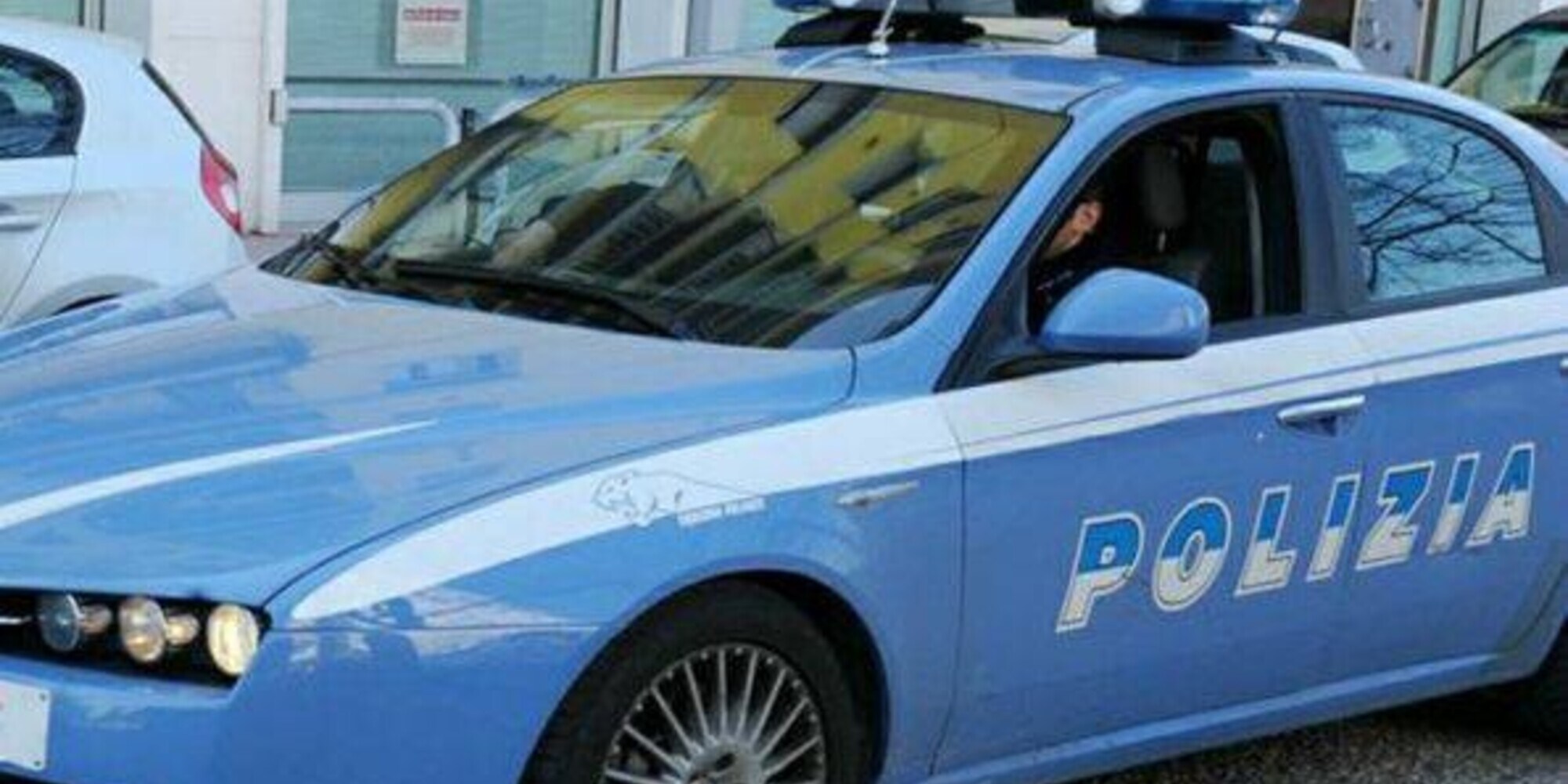 Auto per furti e rapine: trovati 160 modelli intestati a due donne senza reddito