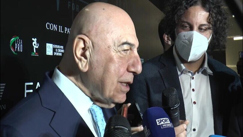 Galliani: "Ibra al Monza? No, chiuderà al Milan"